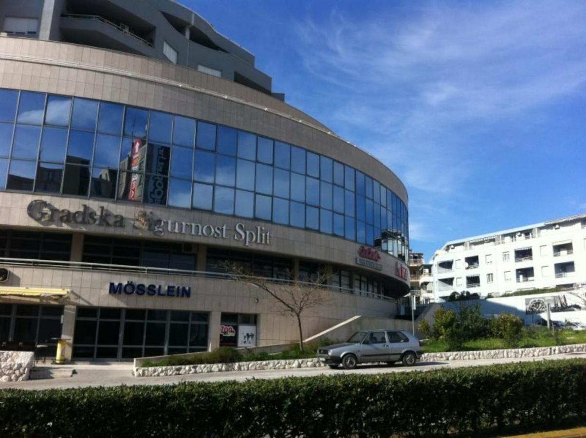 Apartment Karlo Near The Most Beautiful Beach Znjan Split Buitenkant foto